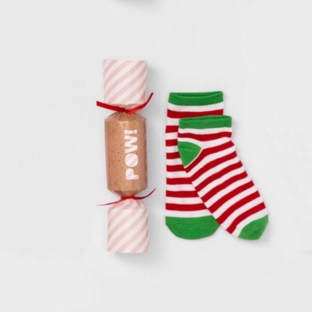 Holiday Christmas cracker socks size 4-10 NEW stoc